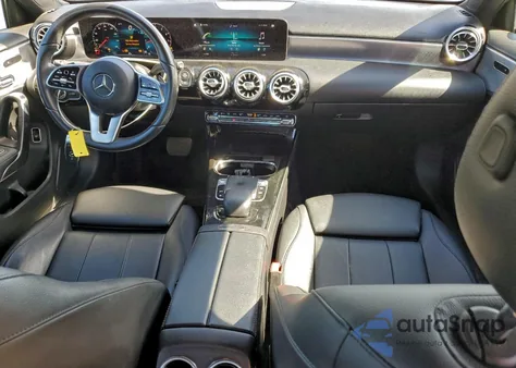 2020 Mercedes-Benz A 220 z USA, uszkodzony, nr VIN W1K3G4EB9LJ220817